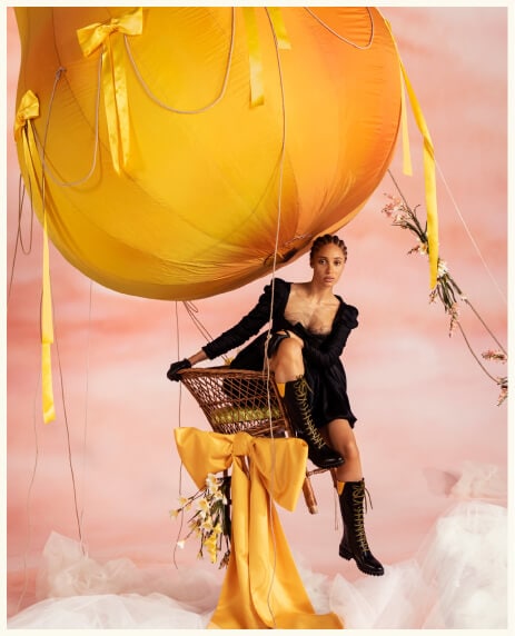 Adwoa Aboah e english pear freesia